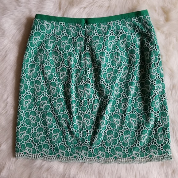 J. Crew Green Flounce Skirt with Floral Embroidery Size 0 - Picture 3 of 8